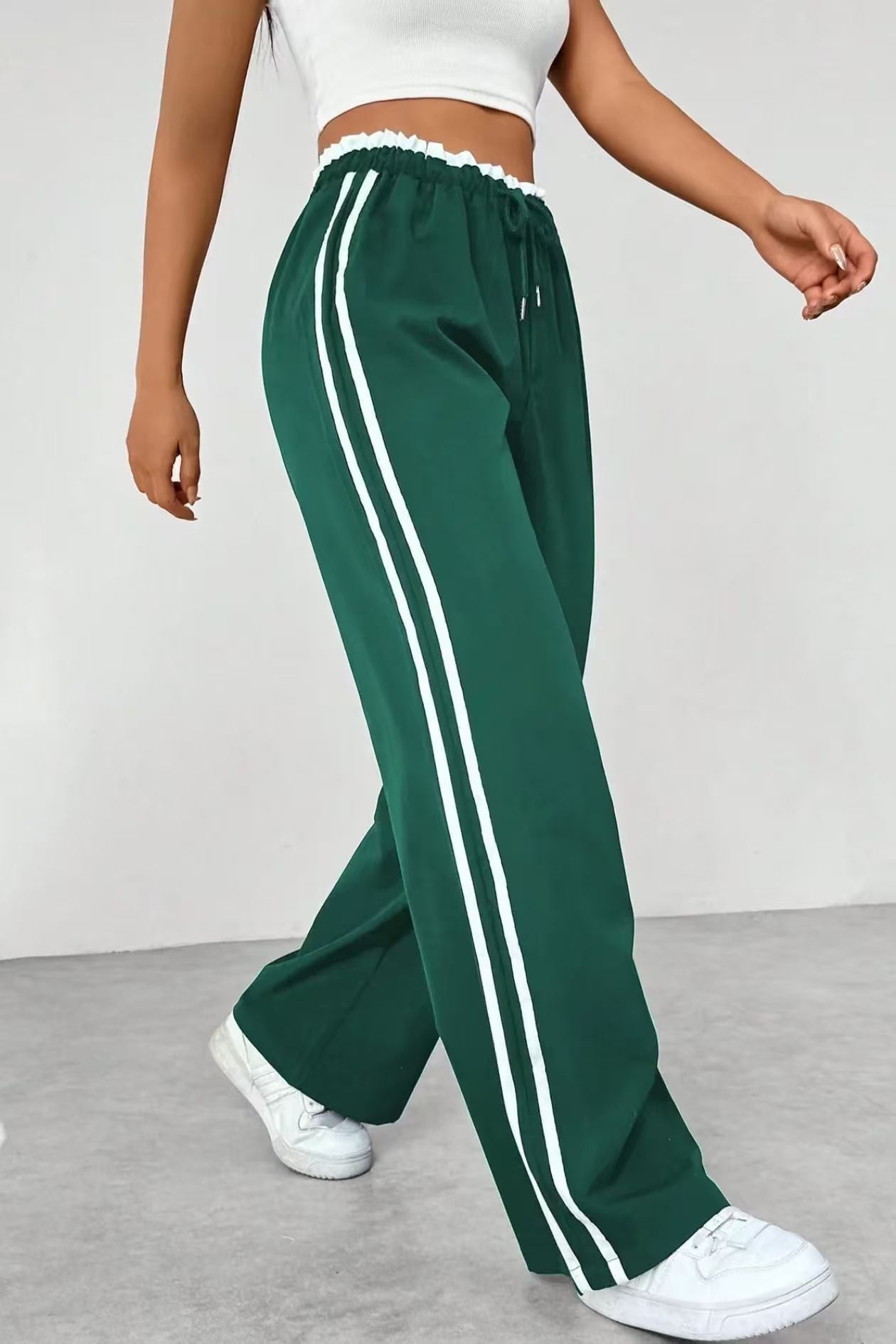 Elastic high-waisted flowy women's wide-leg sports pants